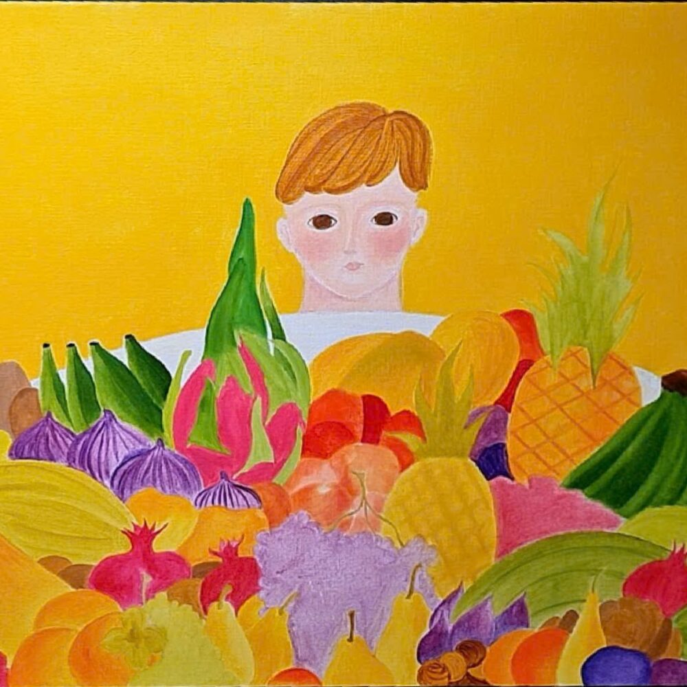 Boy with fruit tray (bé trai và mâm trái cây)